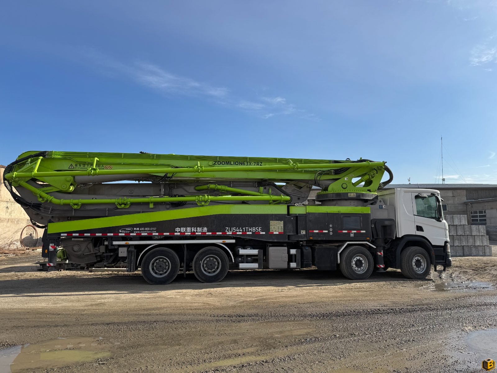 Автобетононасос Zoomlion 53X-7RZ — подача бетона на высоту до 53 метров