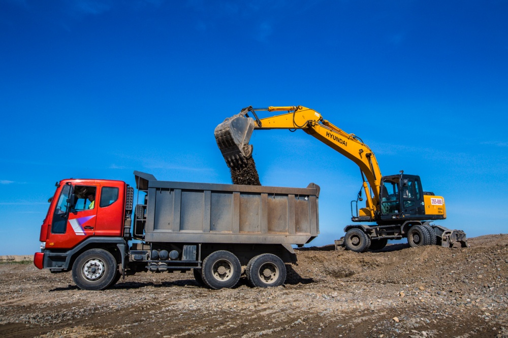 Автобетононасосы, краны-манипуляторы, экскаваторы