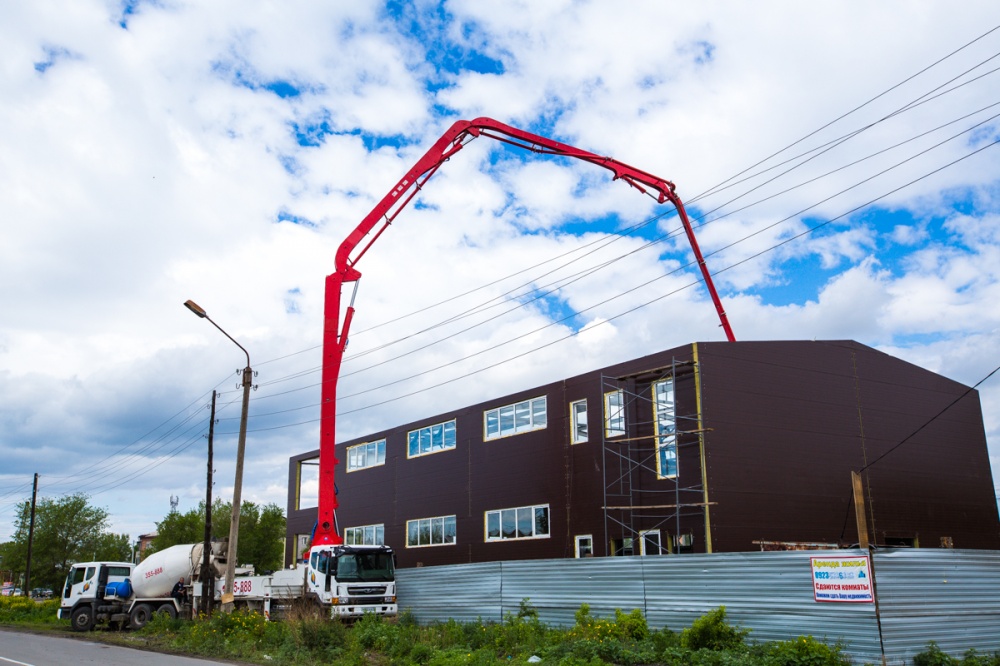 Бетононасос — подача до 40 м, до 100 м³/ч